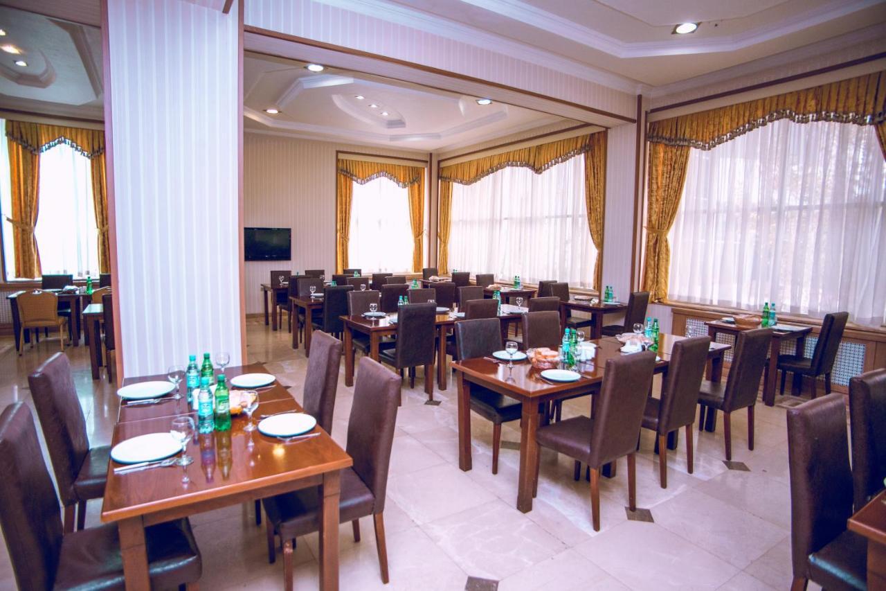 Grand Nakhchivan Hotel Exterior foto